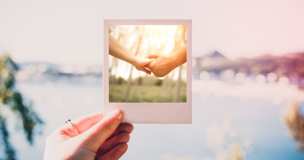 ブログを読んで、伝えたいメッセージを訴えるイメージ画像