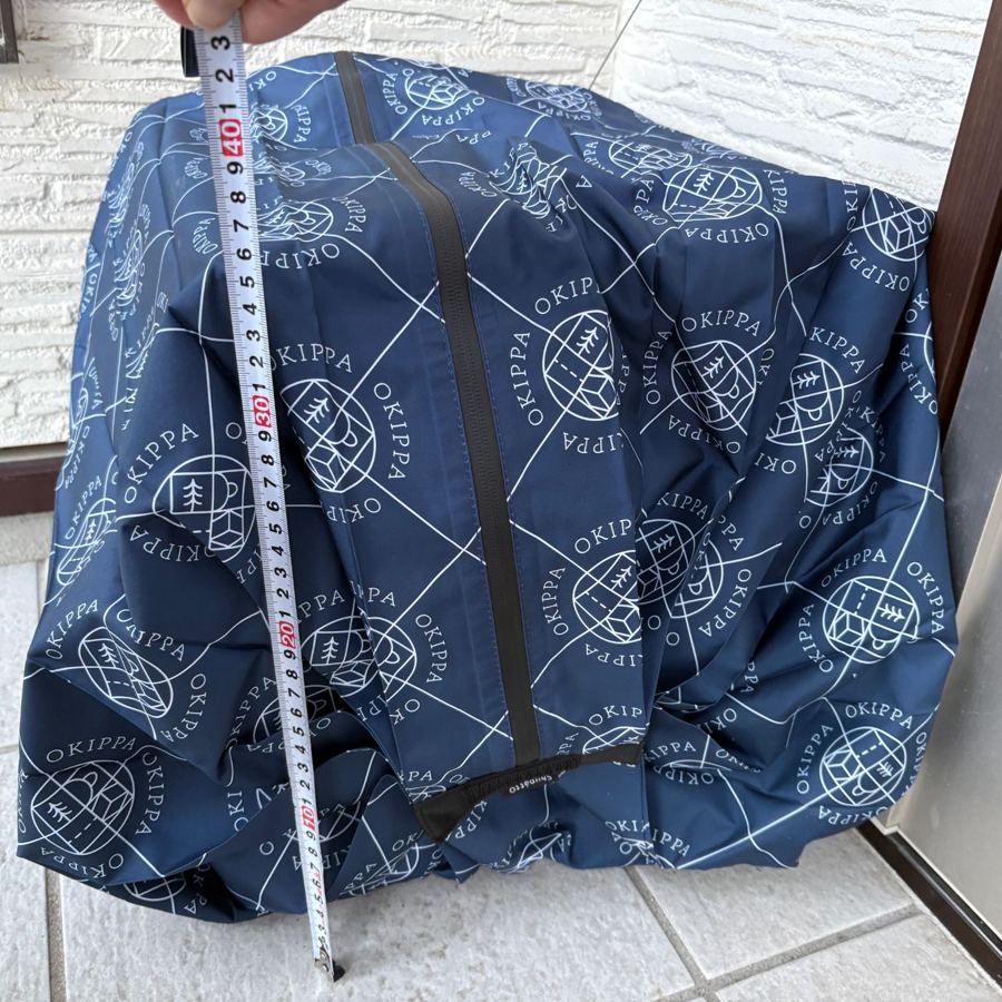 OKIPPAに35cm四方の箱を入れてメジャーで測った高さ約40cm